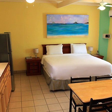 Azure Hotel And Art Studio Simpson Bay Esterno foto