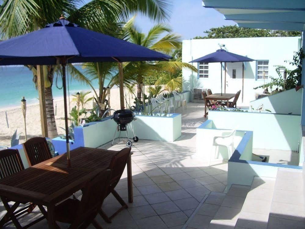 Azure Hotel And Art Studio Simpson Bay Esterno foto